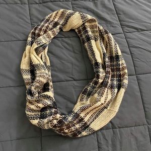 Knitted infinity scarf